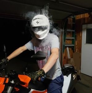 Meet your Posher, Alex